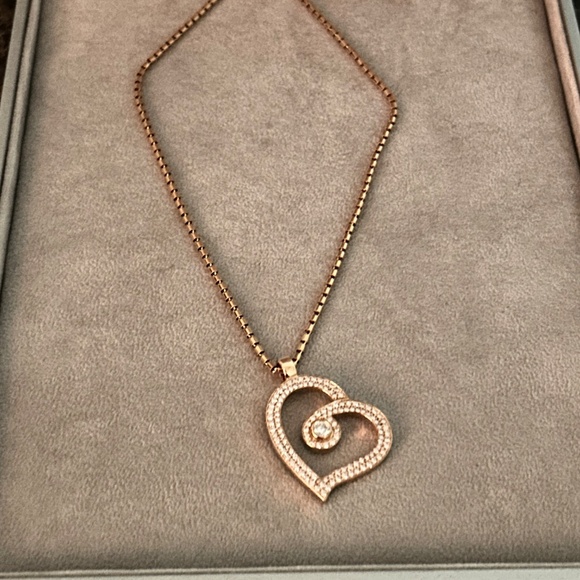 SOLD! Retail $5,500. 18K Rose Gold Diamond Roberto Coin Heart Shaped Pendant NWT - Picture 7 of 14